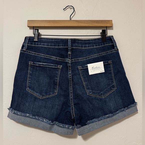 NEW KanCan women’s high rise shorts Sz 11 or 29 stretchy 3” inseam cutoff denim - Picture 2 of 3